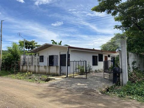 Casa Munoz est situé dans le quartier très recherché d’El Canto de los Gavilanes, à distance de marche de la plage de Samara et du centre-ville de Samaras, avec toutes ses commodités comme les boutiques, les restaurants, les bars, les épiceries et le...