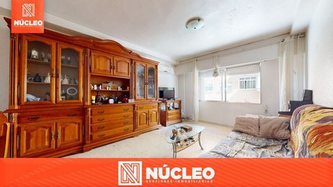 OPPORTUNITY IN THE HEART OF MUTXAMEL! This property is located in the heart of Mutxamel, with a privileged location close to all essential services: restaurants, hairdressers, supermarkets, health center and much more. The house is distributed as fol...