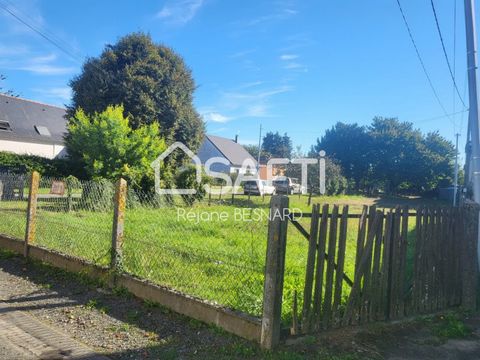 A VENDRE : Jolie terrain plat, dans une rue où la tranquillité règne. Très peu de passage, le terrain est clôturé. Pas de vis a vis direct, CU ok. Terrain RARE sur ce secteur. N'attendez pas pour la visite. Les informations sur les risques auxquels c...