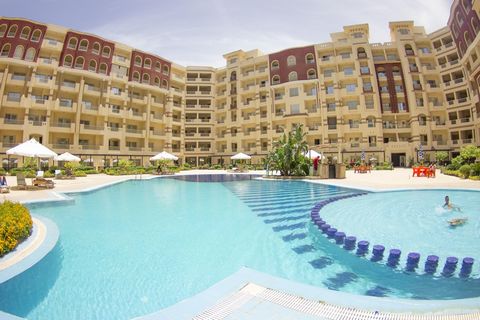 Devenez propriétaire dès maintenant de votre appartement prêt à emménager au cœur du centre-ville d’Hurghada avec un plan de paiement jusqu’à 18 mois à FLORENZA KHAMSIN Resort   L’emplacement privilégié de FLORENZA est ce qui distingue notre projet d...