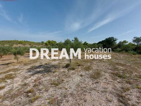 Description En vente Lopin de terre, Agalas, 4.500 m2, Vue: Mer, Prix: 67.500€ Description detaillée Terrain d'une superficie totale de 4 500 m² à Agalas de Zakynthos. Il a un potentiel de construction de 186 m² et offre une vue magnifique sur la mer...