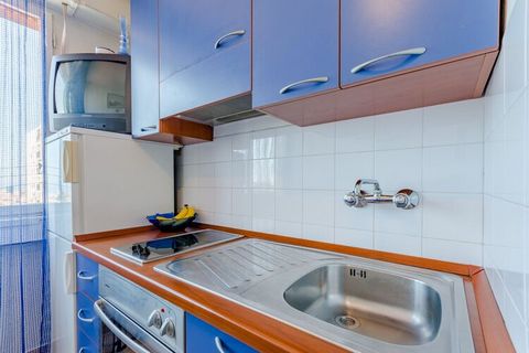 This beautiful studio apartment is located in city of Split, the second-largest city of Croatia situated on the eastern shore of the Adriatic Sea. Free public parking on site, reservation is not possible. This lovely studio apartment can comfortably ...