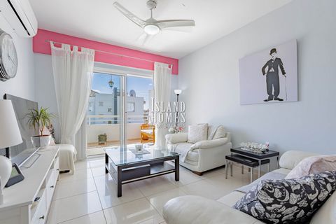 2 bedroom, 1 bathroom, 1 WC, first floor apartment, fully renovated and modernised with TITLE DEEDS ready to transfer, in central Paralimni MCP106 This is a superb opportunity to purchase a stunning 2 bedroom apartment in a convenient location of Par...