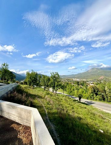 Terrain constructible et viabilisé de 717 m2