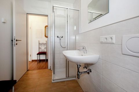 This modern apartment in Kaprun near Zell am See-Kaprun ski area is excellent for a romantic getaway. The accommodation can host a couple or 2 guests on an expedition, and features a lovely balcony with garden furniture to relax. Superbly located apa...