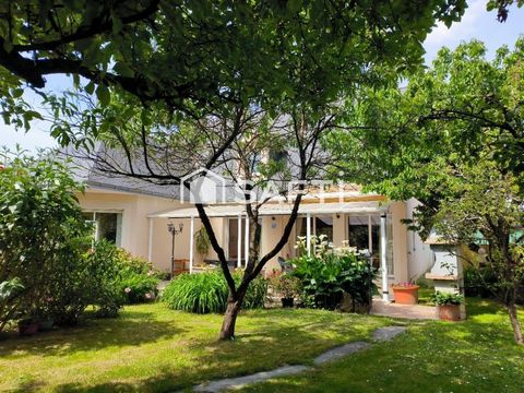 Vous rêvez d’habiter au cœur d'un environnement paisible et verdoyant, tout en étant à quelques minutes seulement des commodités des centres-villes !