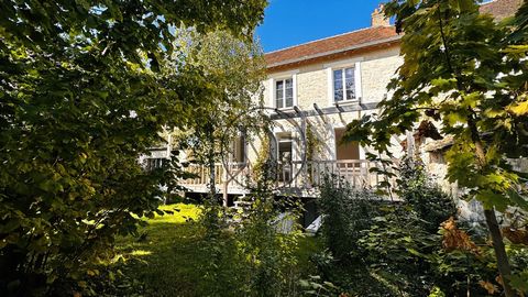 L'AGENCE DAVID DA FONSECA IMMOBILIER VOUS PROPOSE À BOURRON-MARLOTTE IDÉALEMENT SITUÉE AU COEUR DU VILLAGE. BELLE MAISON ANCIENNE, EN PIERRE DE PAYS, RÉNOVÉE. ELLE OFFRE 152M2 DE SURFACE HABITABLE ET EST ÉRIGÉE SUR UN BEAU JARDIN CLOS ET ARBORÉ DE 75...