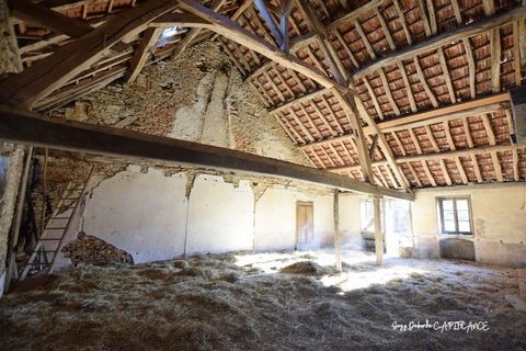 Dpt Saône et Loire (71), à vendre proche de SAINT GENGOUX LE NATIONAL grange mitoyenne à rénover