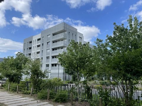 Appartement Familial 4 piéces - étage élevé avec vue dégagée - Résidence de standing à Massy Dans un quartier recherché à seulement 9 minutes à pied de la gare, venez découvrir ce magnifique appartement 4 piéces de 78,47 m2, situé au 4 étages d'une r...