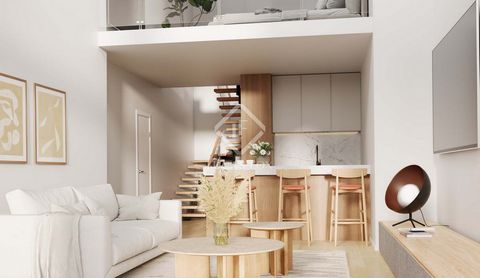 This unique and spacious three-bedroom, two-bathroom duplex is located on the ground floor of the Castillejos Sant-Pau building. With its 107 m² built area, it redefines the residential experience and the concept of refinement and functionality. Upon...