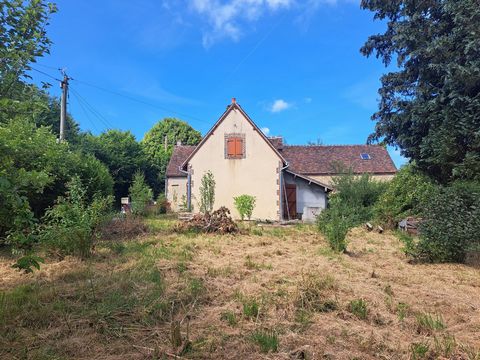 Maison en pierre à rénover, toiture OK, vue dégagée