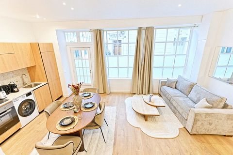 Sublim Air-Conditioned Apartment, Renovated in February 2024 - Elegance and Comfort in the Heart of Paris A Prime Location in a Charming Pedestrian Street Enjoy the serenity of a peaceful pedestrian street while staying in the vibrant heart of Paris....