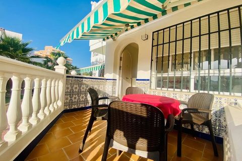 This beautiful apartment is located on one of the best beaches on the Costa Tropical. You can relax in the two swimming pools that the urbanization has and stroll through the beautiful gardens. This apartment is ideal for a small family. Enjoy a lazy...