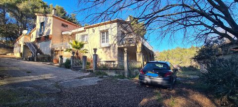 Maison de macon 9 pi&#232;ces de 282 m&#178; &#43; 1 T3 et 1 Studio avec 3200 m&#178; de terrain en zone naturelle
