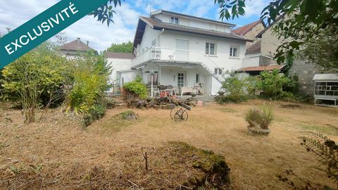 Maison de village 206 M2 avec terrain et piscine