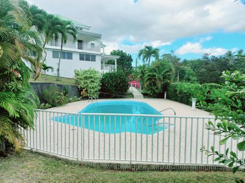 ABYMES-GOSIER (971), à vendre villa T4, apaprt, piscine, terrain 1900M2