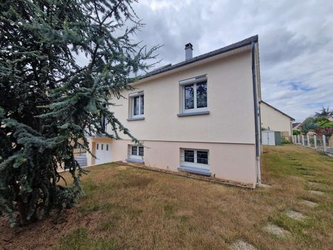 Maison de bourg sur sous-sol à SPAY avec 4 chambres jardin