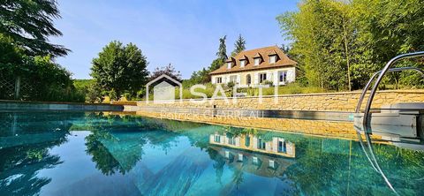 Propriété - 183 m² - 3 chambres + SdE - Piscine