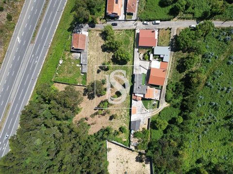 Apresentamos-lhe uma excelente oportunidade para concretizar o sonho de viver numa moradia personalizada, com toda a tranquilidade e conforto que merece. Este terreno com 1300 m², localizado em Guetim, no concelho de Espinho, oferece potencial constr...