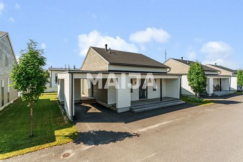 Introducing a bright and spacious 2-bedroom detached house from the popular Kivikkokankas area. Spacious fenced back yard that is perfect for outdoor activities and relaxation. From the carport there is convenient access directly to the apartment, an...