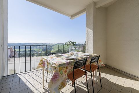 This charming apartment for up to 4+1 people welcomes you. Outside this fabulous apartment you will find a terrace with stunning views of the countryside, which has a dining area that will be ideal to extend the evenings in the company of your loved ...