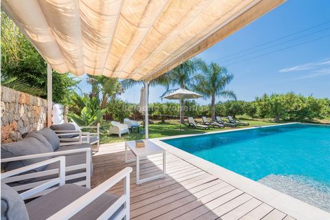 Immaculate 6 bedroom country house with rental license in Buger This beautiful estate was built in 2011 to the highest standards near a charming town in the north of Mallorca. The house is situated on a plot of around 19.835m2. It has a picturesque s...