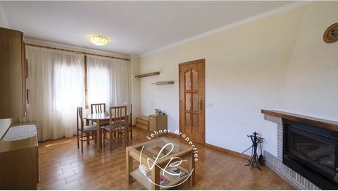 Magnificent house in Darnius, with garden and big garage. The house has a living room with fireplace, kitchen with pantry / laundry room, toilet, bathroom with Italian shower and 3 bedrooms, two are double, one with access to terrace, and one single....