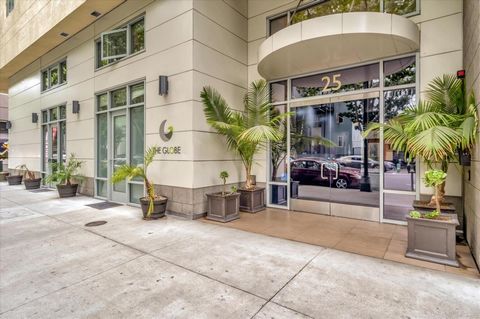 Vibrant downtown condo at The Globe. A five story luxury mid-rise building, with an upscale unit mix of 3 bedroom, 2 bedroom and one bedroom units. This one bedroom suite is conveniently located on the fourth floor and in the heart of the dynamic dow...