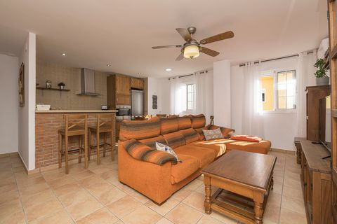 In the center of Conil de la Frontera and just 500 meters from its fabulous beach we find this beautiful apartment for 5 people. The comfortable flat is located on the first floor of a building without a lift, being only 2 neighbors. The apartment of...