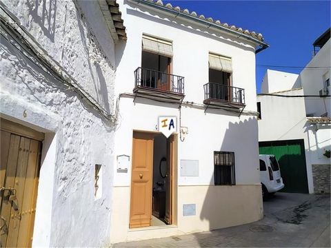Exclusive to Us. This 4 bedroom property is located in a quiet area of the fantastic town of Luque, in the province of Cordoba, Andalucia, Spain, in this town you can find all kinds of establishments, supermarkets, shops, bars, good restaurants, doct...
