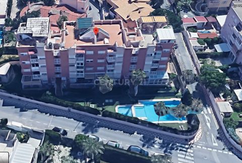 Unique opportunity in El Campello! 3 bedroom apartment for sale Location: El Campello, Alicante Main features: Area: 113,82 m² well distributed. Bedrooms: 3 spacious bedrooms Bathrooms: 2 modern bathrooms This wonderful apartment offers an excellent ...