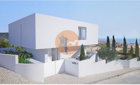 A new and extraordinary construction project emerges in Praia da Luz, in the municipality of Lagos. This high-quality villa is situated on a 790m² plot, with a gross construction area of 295m², in addition to a basement designated for the garage. The...