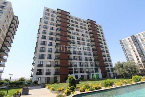 1 Bedroom Apartment in Cennet Koru Residence in Küçükçekmece İstanbul The apartment for sale is situated in Küçükçekmece, which is known for its exceptional accessibility. This location offers convenient transportation between Istanbul's two major hi...