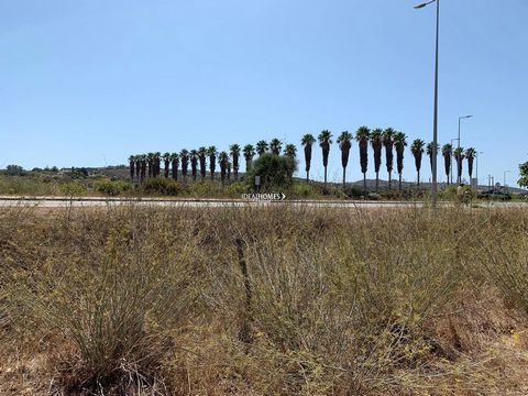 A large plot of land for sale in Lagos, situated within Almádena this is a great investment for savvy developers looking to take on a new project in Western Algarve. It is also a perfect way to break into the real estate industry in Portugal if it is...