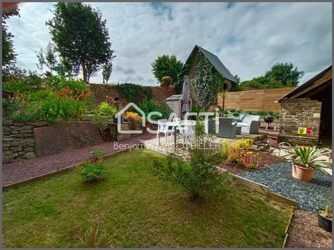 Au cœur du bocage virois au calme, à proximité des commerces et de l'école et à seulement 10 min de Vire et 5 min de l'A84. Sur parcelle clôturée et arborée d'environ 675m2, le jardin est à l'abri des regards. Je vous propose cette charmante maison d...