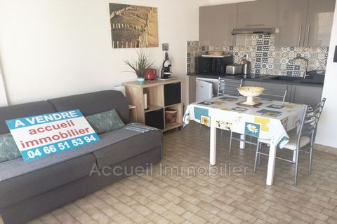 Studio cabine 25m² Terrasse 5m² 2éme et dernier étage Parking privé Résidence calme et sécurisée Vendu meublé Commerces à proximités 500 m de la plage 121 000 € Honoraires à la charge du vendeur, bien en copropriété, aucune procédure en cours, les in...