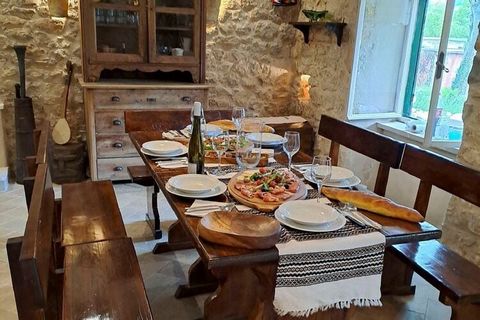 Stone House Lola is situated in Grabovac, a small place 20 minutes drive from Makarska. A private garden fitted with sun loungers is at your disposal. Stone House Lola comes with a private fully equipped kitchen fitted with BBQ and a large dining are...