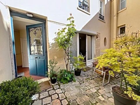 Situation recherchée pour cette spacieuse maison de caractère