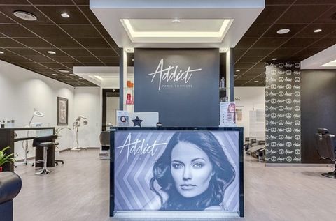 A vendre Salon de coiffure Lézignan-Corbi-res , AUDE (11) Zone commerciale dynamique
