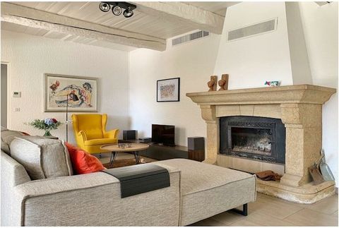 The villa is luxurious and fully furnished. It features 3 air-conditioned bedrooms, 2 bathrooms, and a total of 3 toilets. The spacious kitchen is perfectly equipped for chefs. The garden with its heated pool is completely private. Guests can enjoy t...
