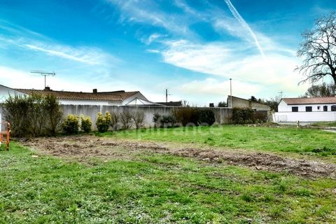 Dpt Charente Maritime (17), à vendre, VERINES, Terrain à bâtir, de 296 m2, diffus, hors lotissement, libre de tous constructeurs