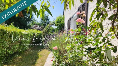 MAISON 6 PIECES VUE LAC et RER A PIED