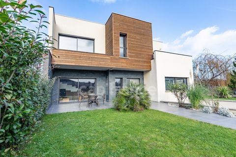 Maison à vendre 12 pièces SOISSONS (02)