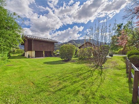 Dpt Haute Savoie (74), à vendre centre de SAMOENS - Terrain de 270,00 m²