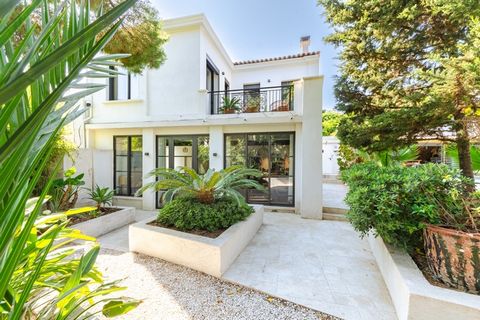 Maison à vendre 6 pièces MARSEILLE 7EME ARRONDISSEMENT (13) jardin, terrasse, piscine, pool house, 5 places de stationnement