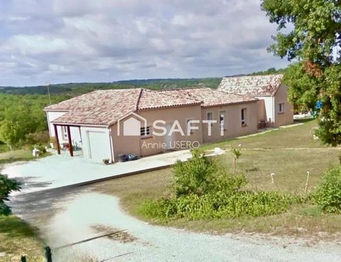 Maison contemporaine de plain-pied terrain cloturé