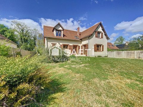 Maison familiale 5 chambres sur sous-sol complet avec environnement privilégié