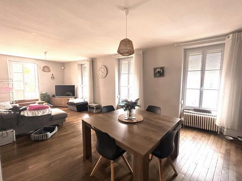 Demeure familiale avec terrasse au cœur d'Issoudun