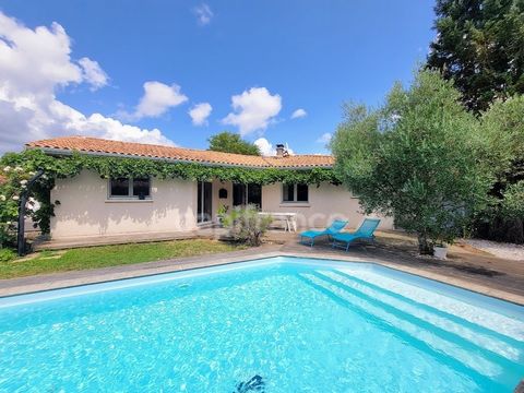 Maison 112m², 3 chambres, bureau, garage et piscine