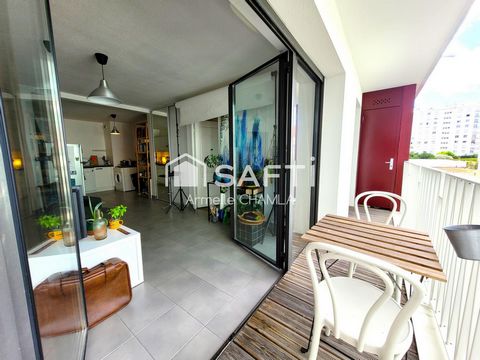 T3 AVEC BALCON ET PLACE DE PARKING